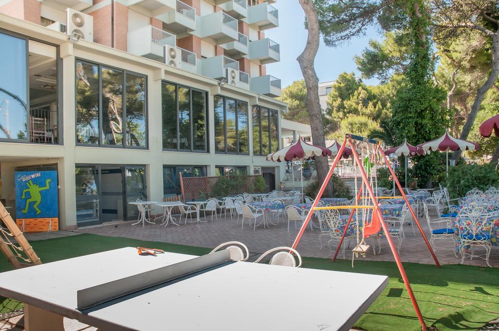 Hotel Atlantic Джулианова Екстериор снимка